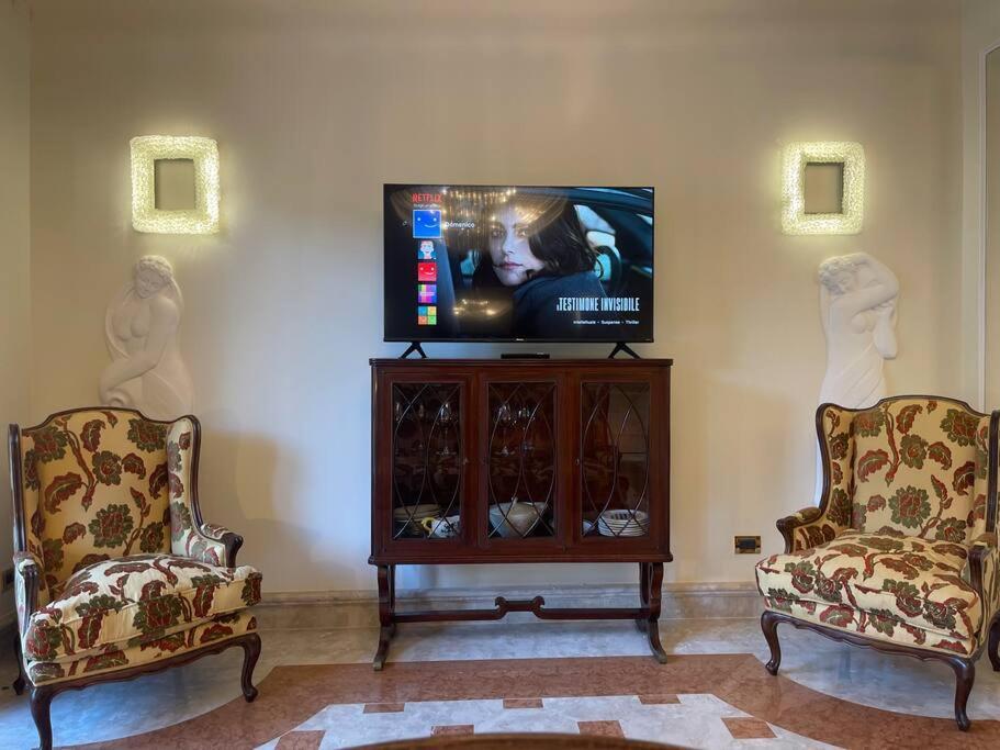 Fancy House Apartment Reggio Calabria Exterior photo